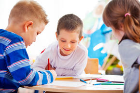 kids working together in the classroom